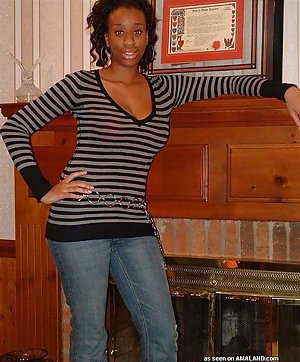 Ebony in Jeans Pictures